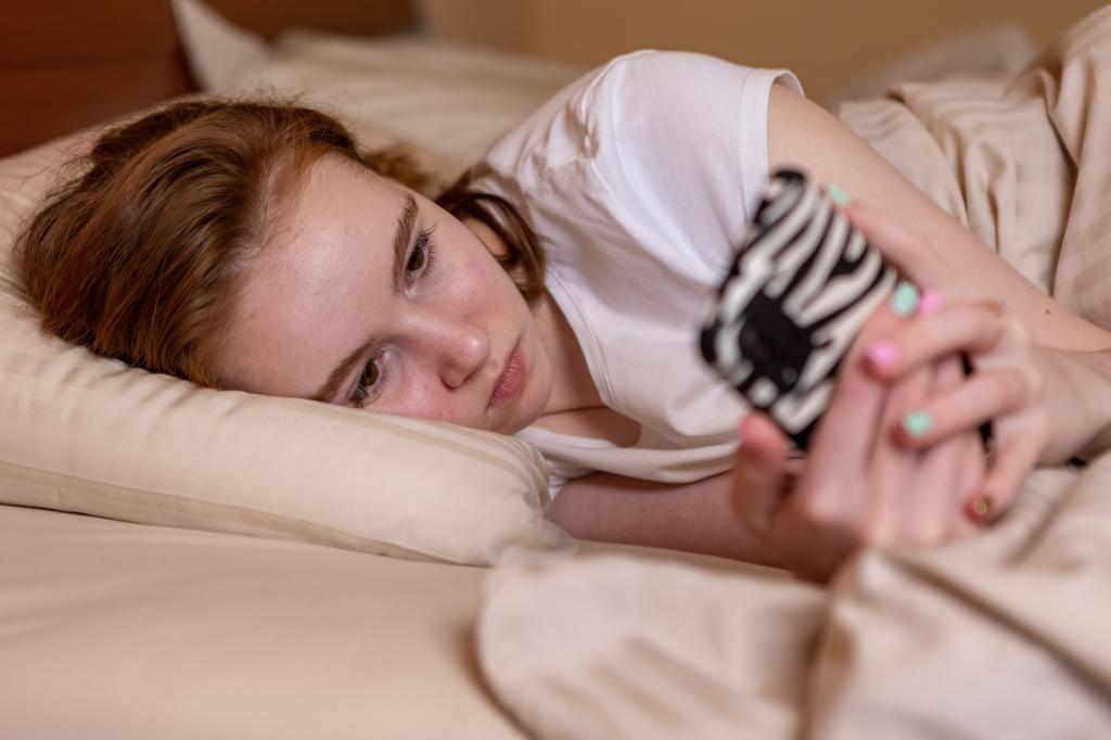 Teenage girls' surprising smartphone use revealed in new study: 'Seriously'